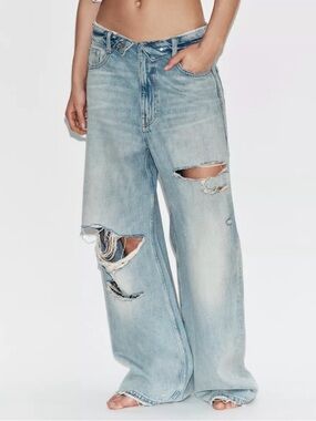 Zara Light Blue High-Rise Distressed Wide-Leg Jeans
